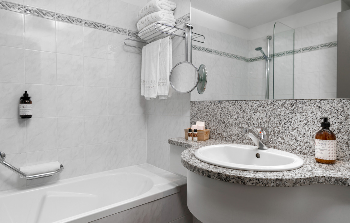 media.Camera-Tripla-Classic_2_Hotel-Admiral-Lugano